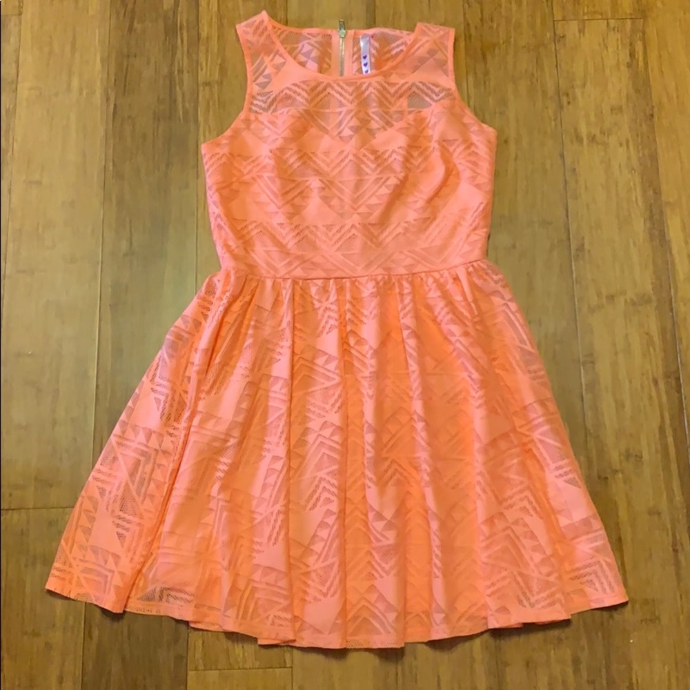 Women’s dress